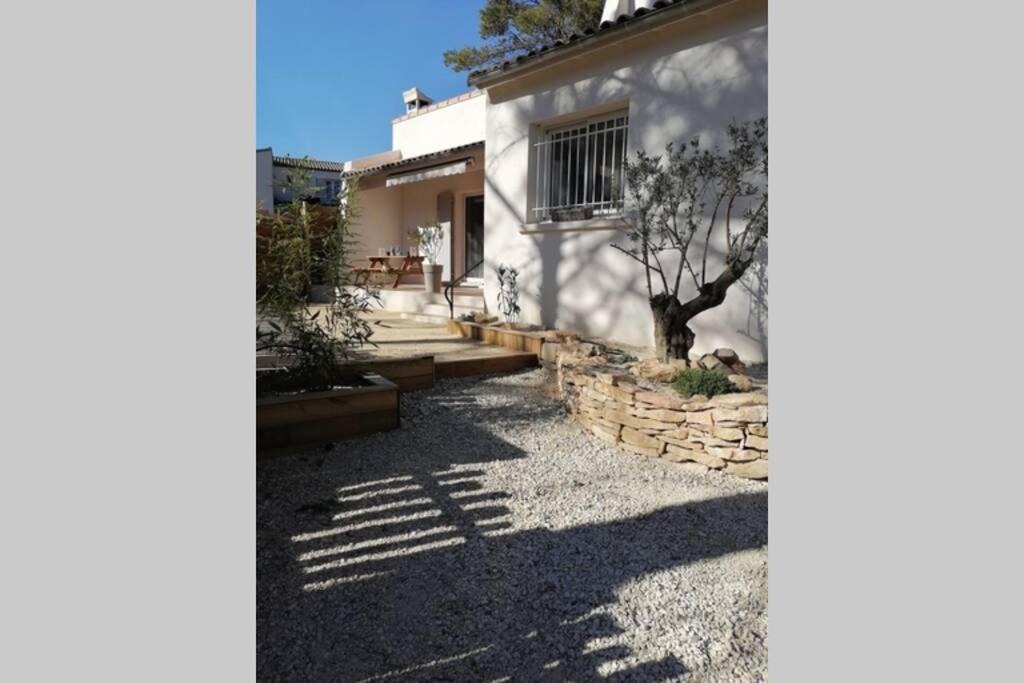 Maison 5 Personnes En Garrigue - Piscine-Spa Prive Langlade Eksteriør bilde