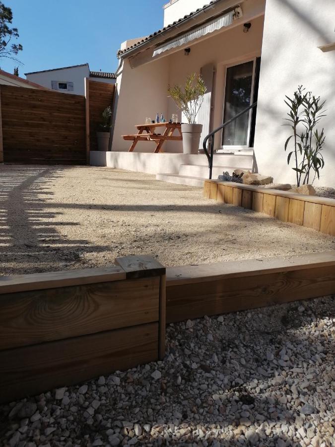 Maison 5 Personnes En Garrigue - Piscine-Spa Prive Langlade Eksteriør bilde